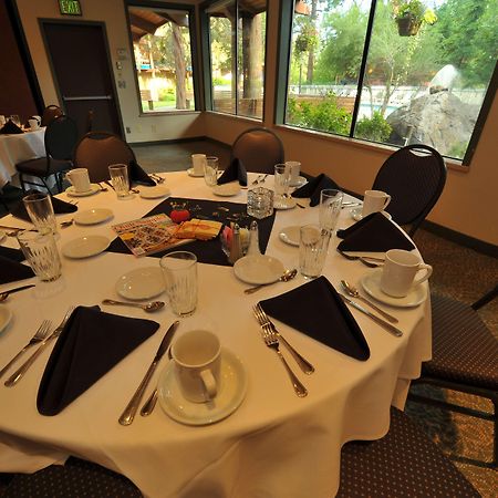 Shilo Inn Suites Hotel - Bend Restoran fotoğraf