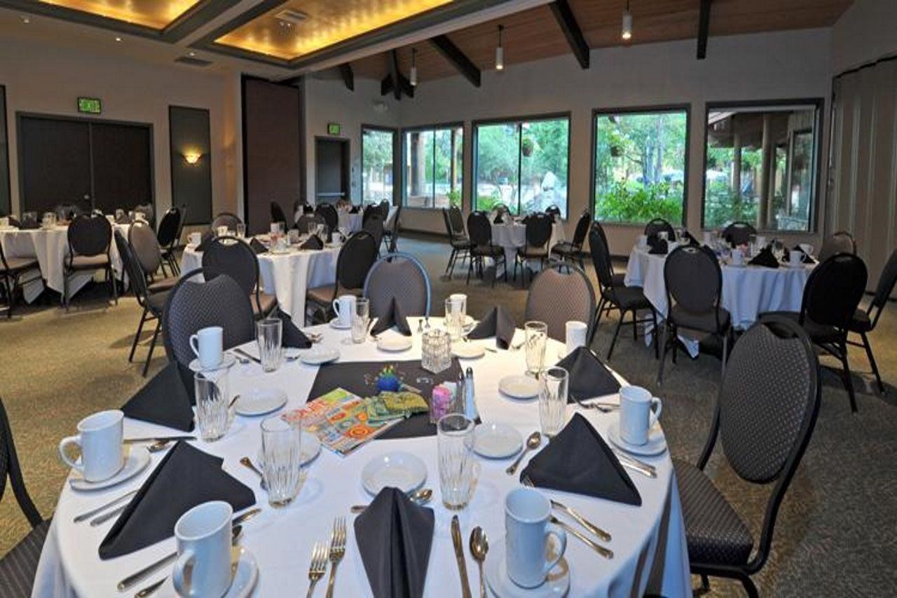 Shilo Inn Suites Hotel - Bend Dış mekan fotoğraf